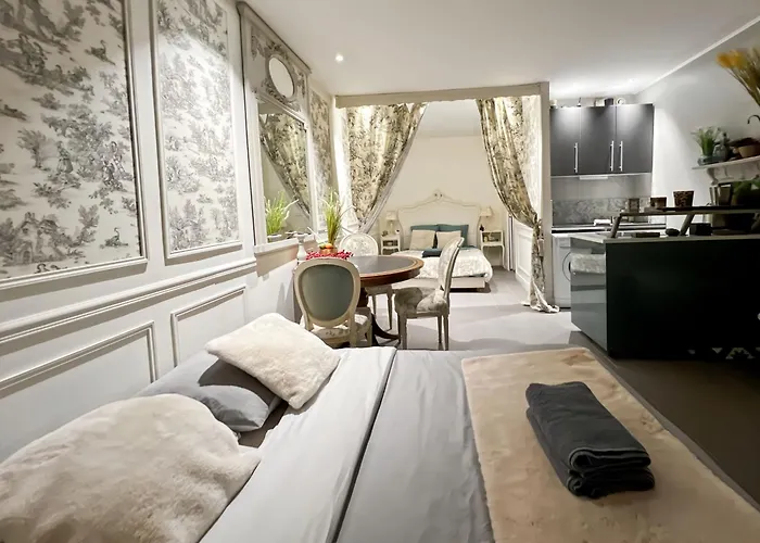 Gare Du Nord & Canal St-martin Apartment Paris