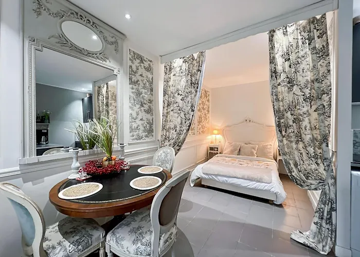Gare Du Nord & Canal St-martin Apartment
